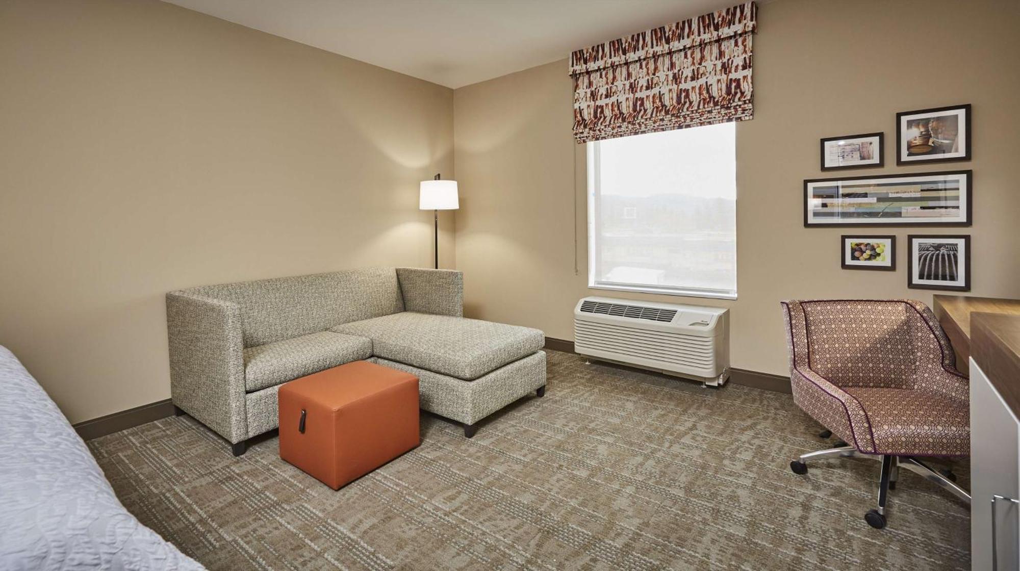 Hampton Inn & Suites Роузберг Экстерьер фото